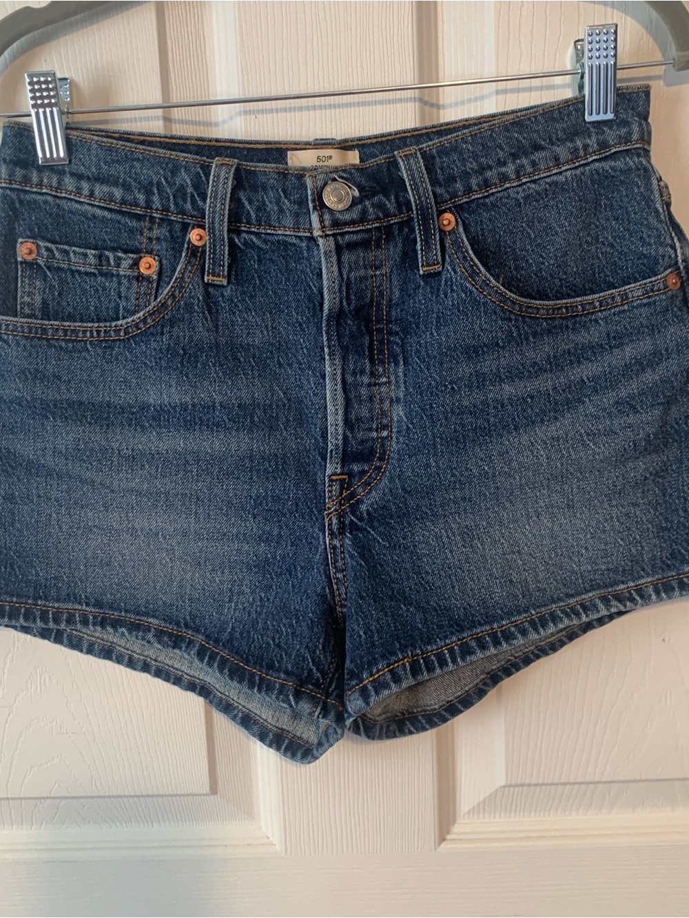 501 Original Premium Levi Shorts 27
